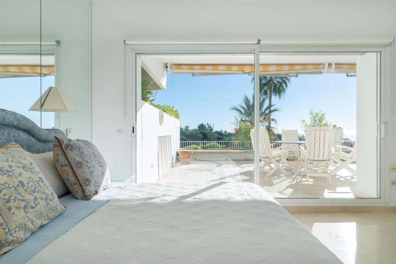En Complejo Residencial Con Piscina Apartment *